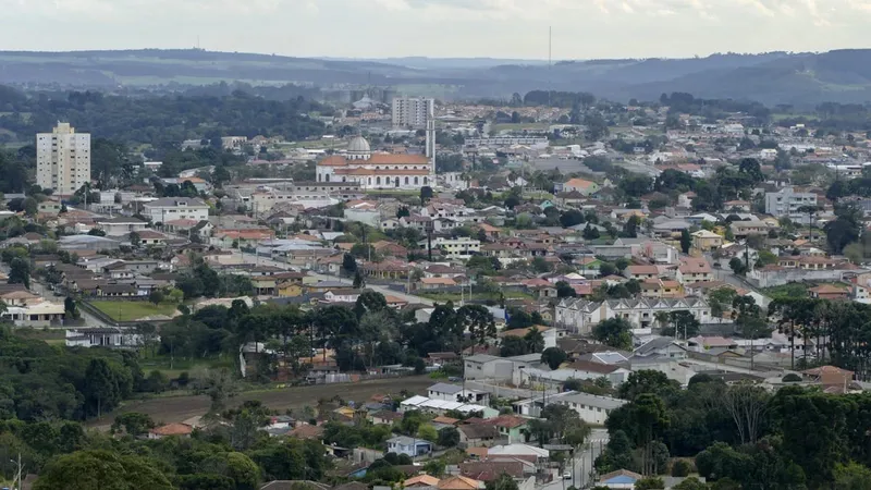 Concurso oferece vagas em mais de 40 cargos na Grande Curitiba