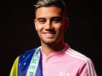 Andreas Pereira deseja jogar no Palmeiras, diz Nicola; saiba os valores e detalhes do negócio