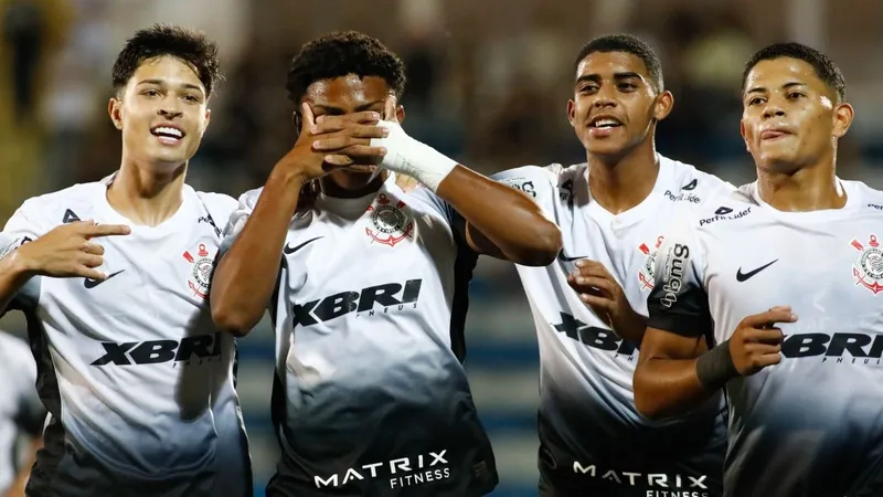 Ronaldo Giovaneli: Corinthians deve promover de 4 a 5 jogadores da Copinha para o profissional