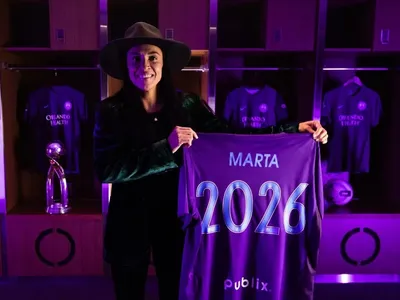 Marta frustra Corinthians e anuncia renovação com Orlando Pride até 2026