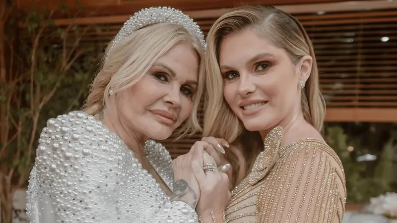 Bárbara Evans revela que não se dá bem com a mãe, Monique, e explica afastamento: "Opção dela"