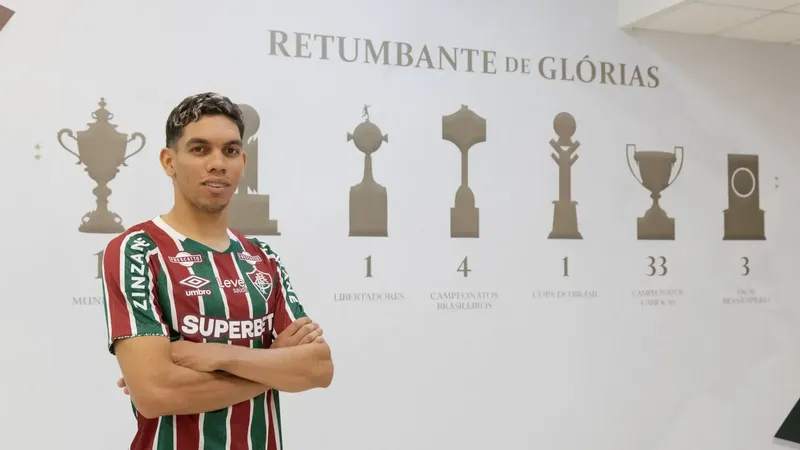 Reforço do Fluminense, atacante Paulo Baya se compara a Mbappé e Rafael Leão