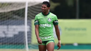 Atlético-MG quer atacante Rony, do Palmeiras, a pedido de Cuca