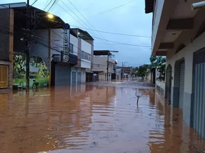 Cinco pessoas morrem após fortes chuvas em Ipatinga (MG)