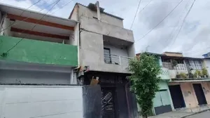 Homem é preso após jogar companheira de sacada de casa na zona sul de SP