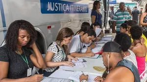 Ônibus do programa Justiça Itinerante retomam atividades para atender população do Rio