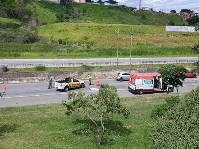 Motociclista morre em acidente de trânsito na Avenida Mário Covas, em São José dos Campos