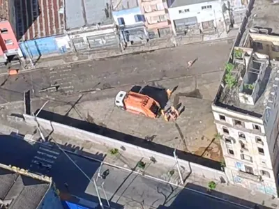 Prefeitura de São Paulo constrói muro na cracolândia, no Centro