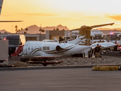 Vídeo mostra batida entre aviões que deixou um morto em aeroporto do Arizona, nos EUA