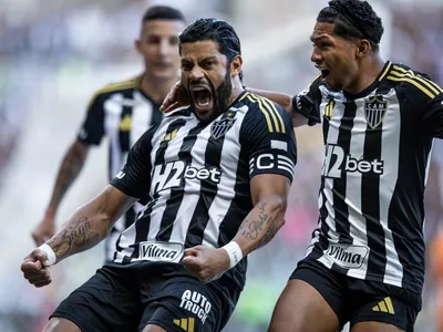 Hulk faz dois, Atlético derrota o Tombense e fica perto da decisão do Campeonato Mineiro